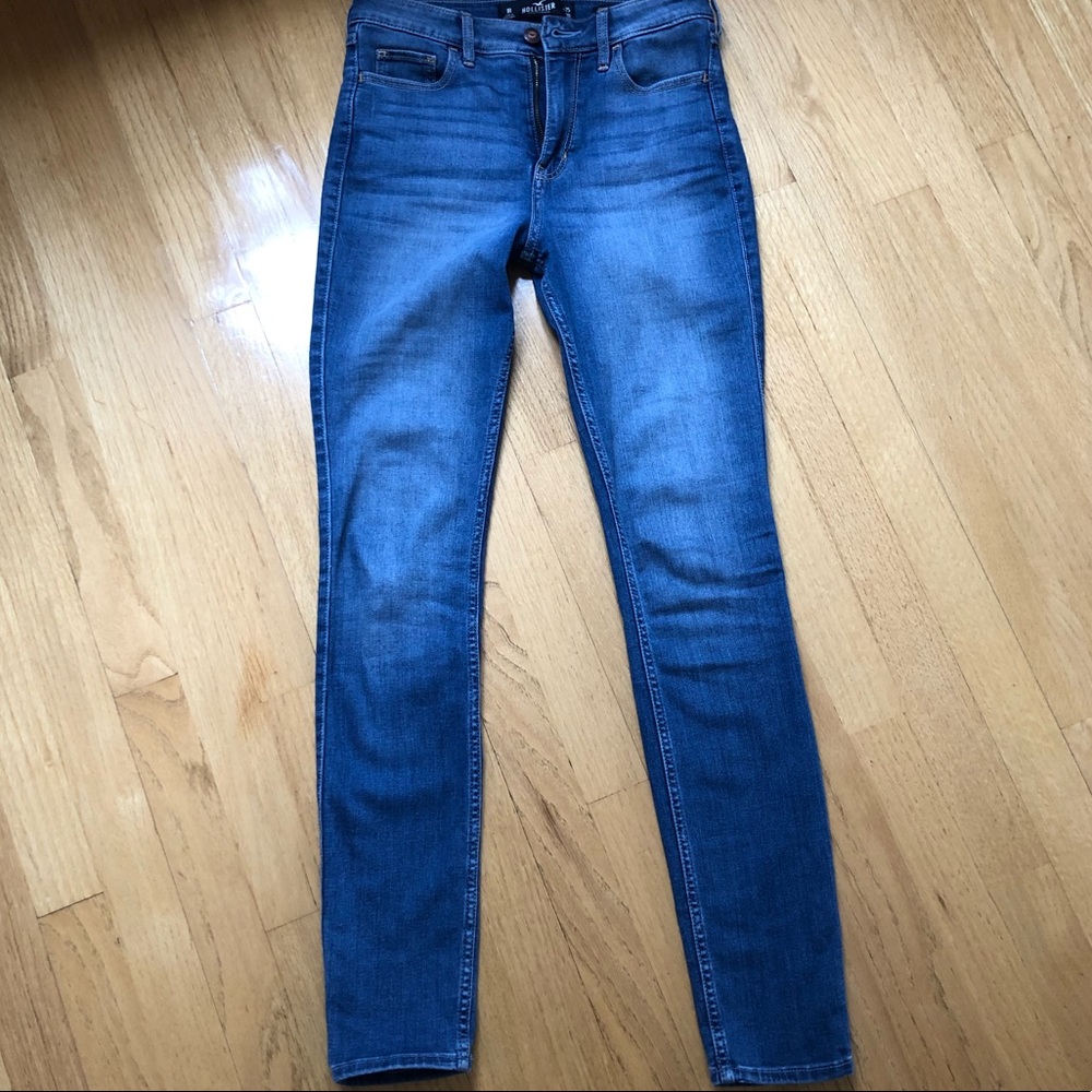 Hollister high rise skinny jeans